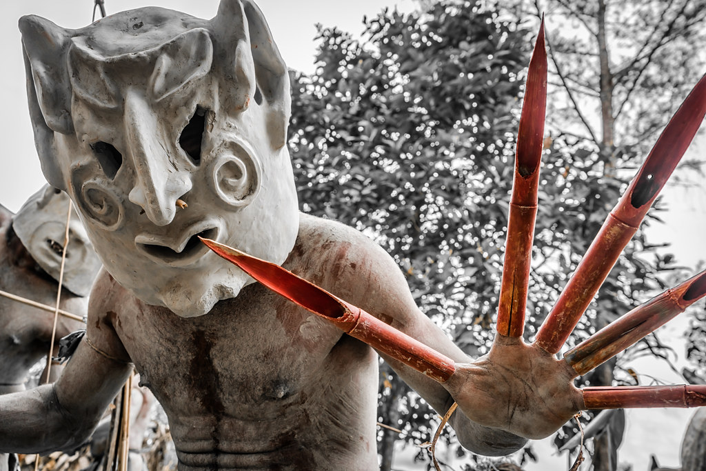 Gli Asaro Mudmen, stile di vita e leggende degli “uomini di fango”