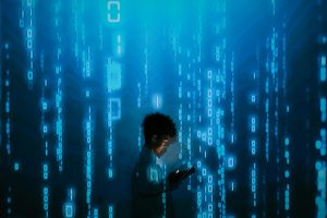 I balbettii delle macchine. Le allucinazioni dell’IA come infanzia cognitiva digitale